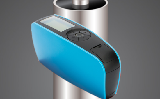 钛基复合材料光泽度测试