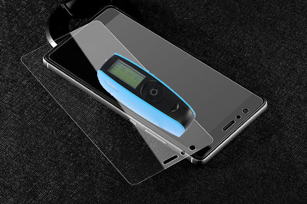 光泽度仪测试钢化膜的光泽度